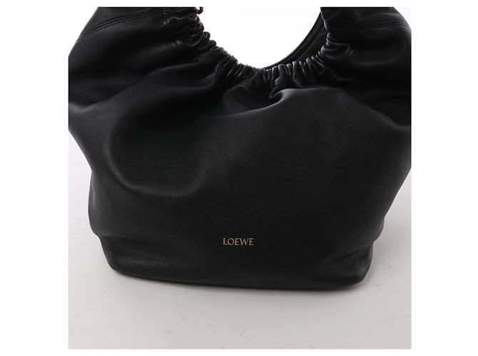 Bolsa de Ombro Loewe Squishy Bag em Couro com Corrente, Preto - vista 6