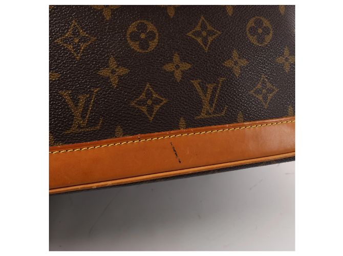 Bolsa de ombro Louis Vuitton Amfar 3 Monogram em marrom Vermelho - vista 10