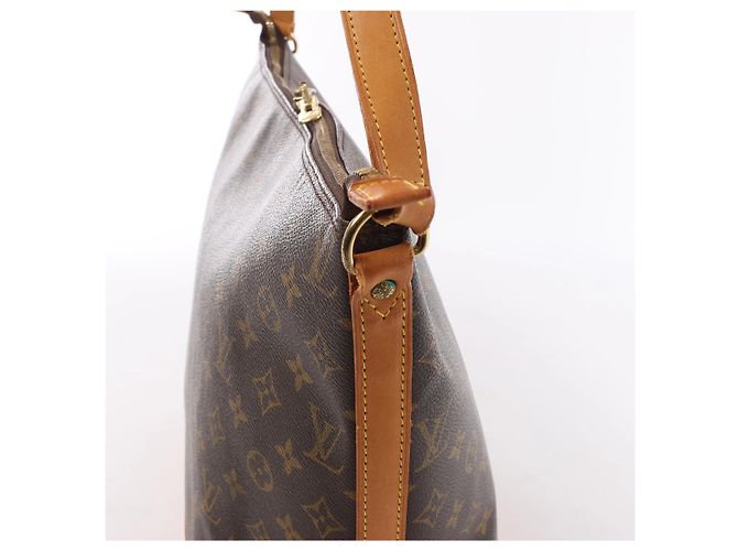 Bolsa de ombro Louis Vuitton Amfar 3 Monogram em marrom Vermelho - vista 4
