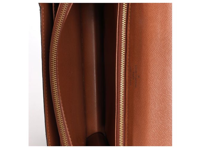 Borsa a mano Louis Vuitton Concorde Monogram in marrone Rosso - vista 11