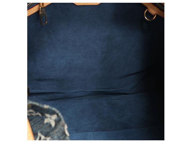 Borsa a tracolla Louis Vuitton Daily GM Denim in blu - vista 10