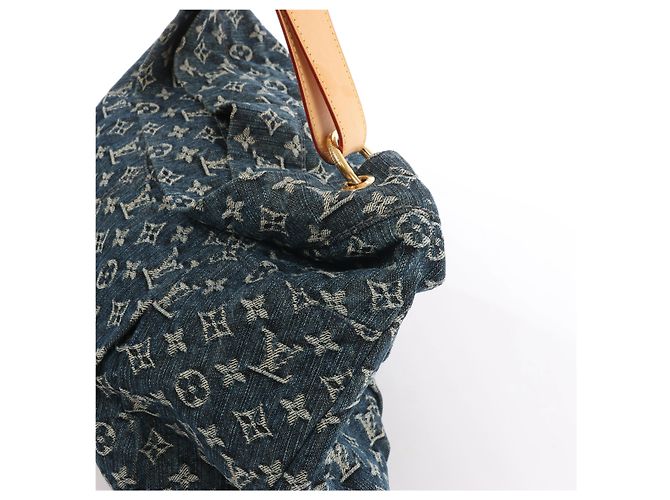 Borsa a tracolla Louis Vuitton Daily GM Denim in blu - vista 4