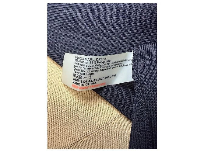 Autre Marque Solace Langes Strickkleid Schwarz und Beige - Ansicht 8