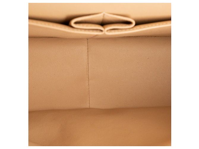 CHANEL - Borsa a tracolla Classic/Timeless Jumbo Chanel in pelle caviar beige - vista 9