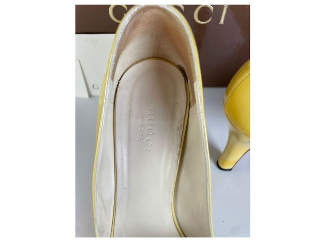 Décolleté platform peep-toe in vernice Gucci Vintage c. fine anni 2000 Giallo EU36.5 - vista 10