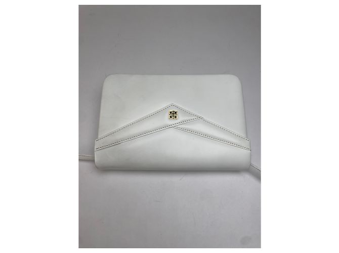 Vintage Givenchy 4G Logo Schultertasche mit Klappe Ende der 1970er White Weiß - Ansicht 9