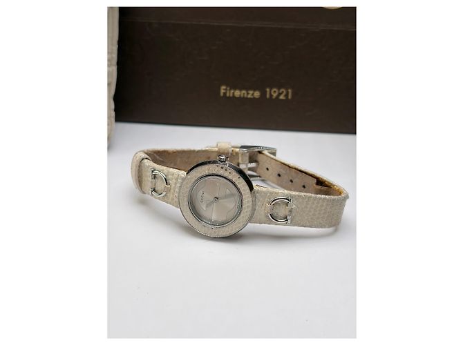 Vintage Gucci Armbanduhr mit Lederarmband c. 2000s Cream Silver - Ansicht 5