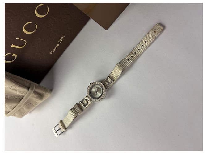 Vintage Gucci Armbanduhr mit Lederarmband c. 2000s Cream Silver - Ansicht 9