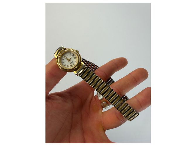 Orologio bracciale Vintage Givenchy da donna c. fine anni '80 Gold White D'oro - vista 10