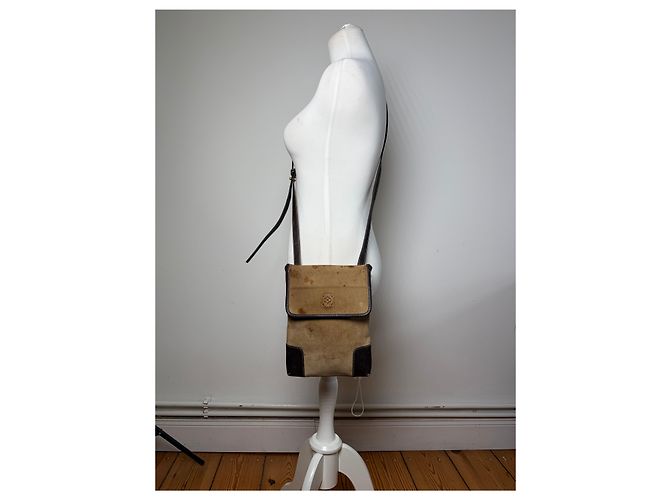 Loewe Vintage Schultertasche mit Klappe Ende der 1990er Beige Brown - Ansicht 4