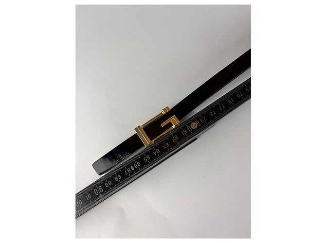 Vintage Gucci Gürtel aus Lackleder Ende der 1990s Schwarz Gold - Ansicht 9