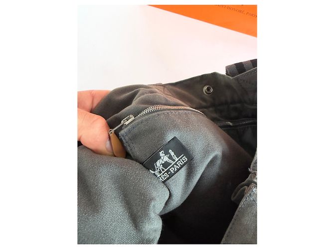 Vintage Hermès Fourre-Tout Canvas Tote Grau Schwarz Gestreift - Ansicht 4