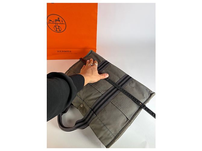 Vintage Hermès Fourre-Tout Canvas Tote Grau Schwarz Gestreift - Ansicht 8