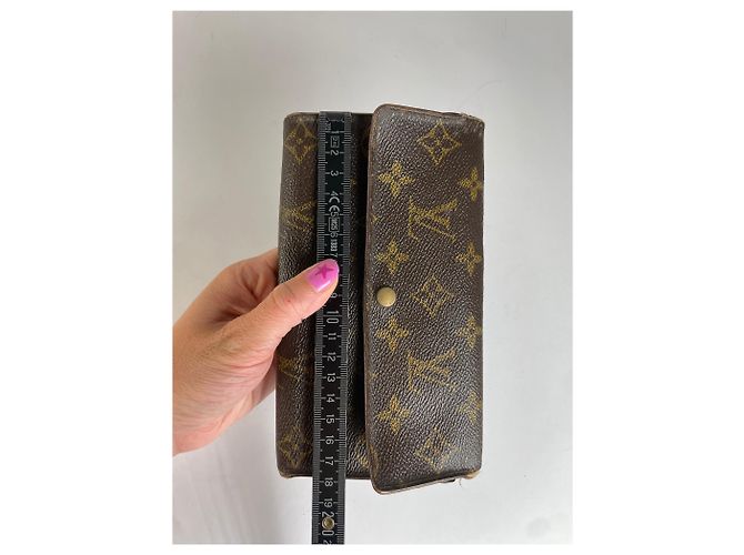Vintage Louis Vuitton Monogram Canvas Bifold Wallet 2000 Brown - view 6
