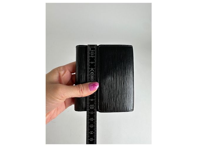 Vintage Louis Vuitton Epi Leather Bifold Wallet Black - view 7