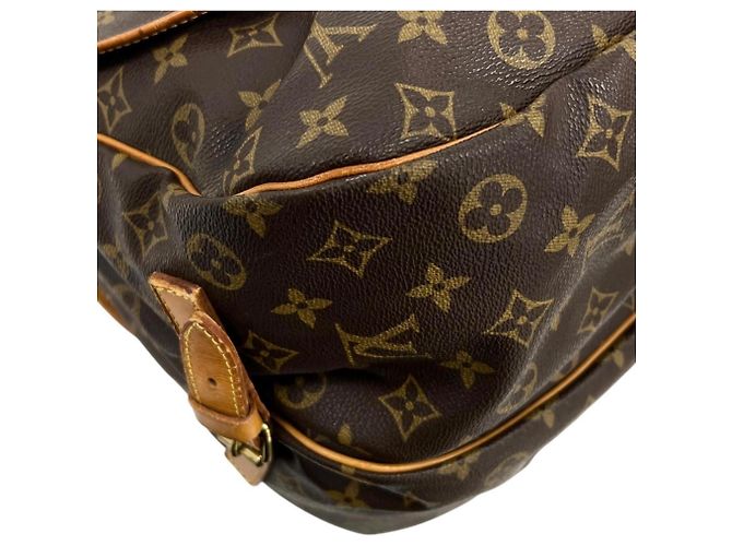 Bolso de hombro Louis Vuitton Saumur 35 Castaño - vista 7