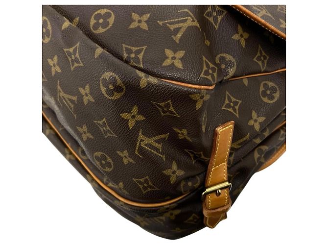 Bolso de hombro Louis Vuitton Saumur 35 Castaño - vista 8