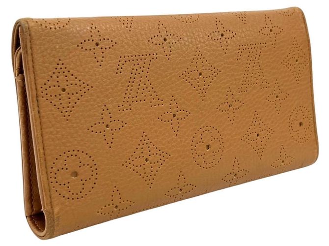 Louis Vuitton Portefeuille Amelia Mahina Long Wallet Beige - vista 3