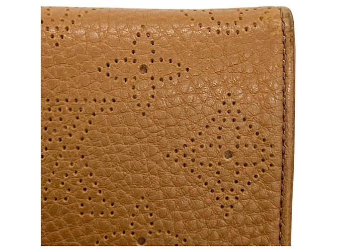 Louis Vuitton Portefeuille Amelia Mahina Long Wallet Beige - vista 9