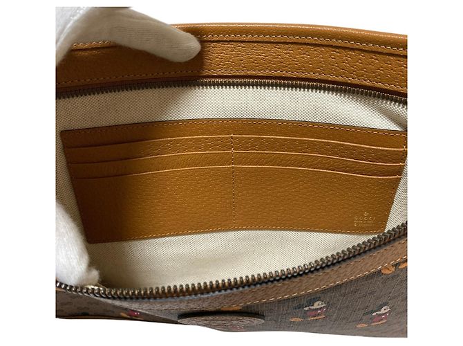 GUCCI Disney Collaboration Micro GG Supreme Clutch Bag Braun - Ansicht 10
