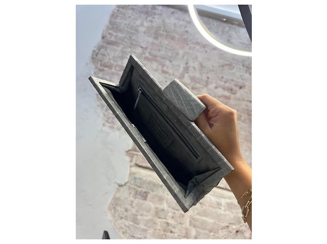 Nancy Gonzalez Clutch aus Krokodilleder Grau - Ansicht 2