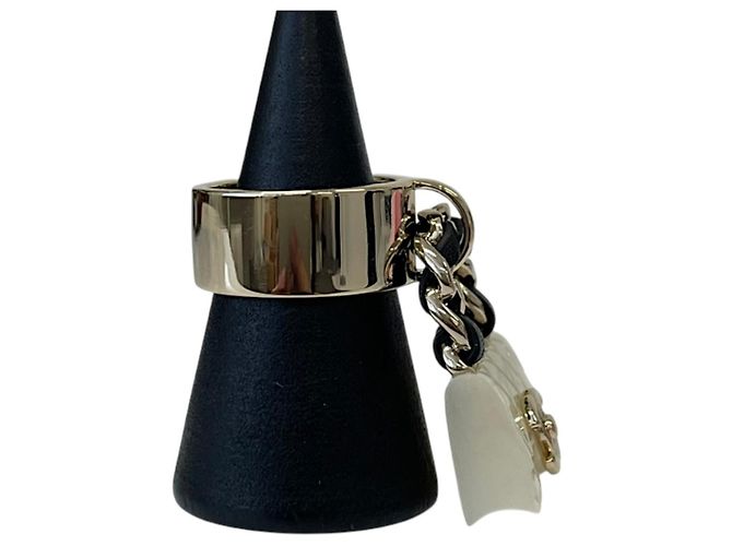 Anillo Accesorio Matelassé Chanel B23C Negro Blanco Dorado - vista 4