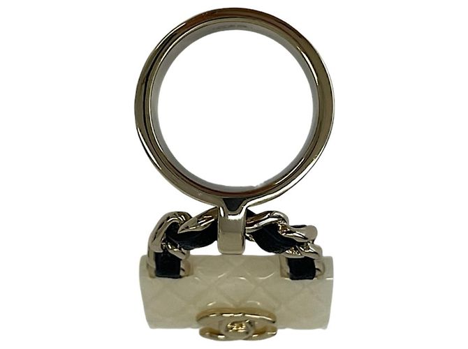 Anillo Accesorio Matelassé Chanel B23C Negro Blanco Dorado - vista 6