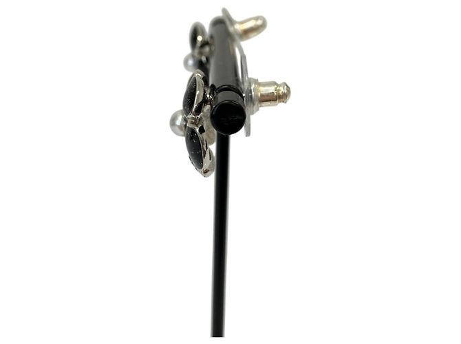Chanel C26C 2026 Cruise Model Camellia Ohrstecker Schwarz - Ansicht 4
