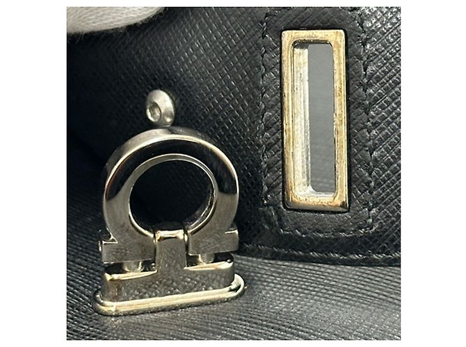 Gancini Borsa a tracolla in pelle nera Salvatore Ferragamo Nero - vista 14