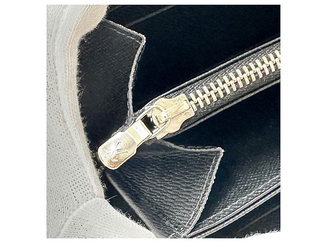 Cartera larga Louis Vuitton de piel Epi en Noir Negro - vista 10
