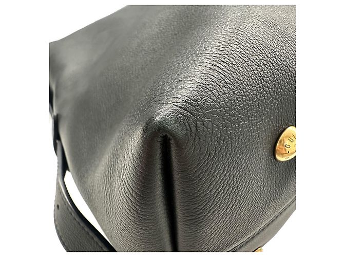 Louis Vuitton Grain Calf Lowkey Hobo MM Noir - vue 4