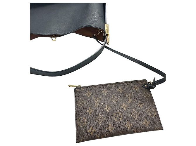 Louis Vuitton Grain Calf Lowkey Hobo MM Noir - vue 7