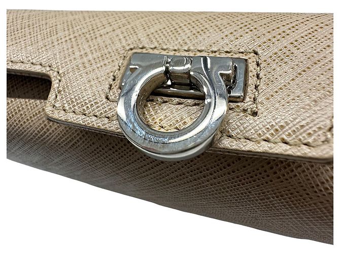 Gancini Borsa a tracolla in pelle beige Salvatore Ferragamo - vista 9