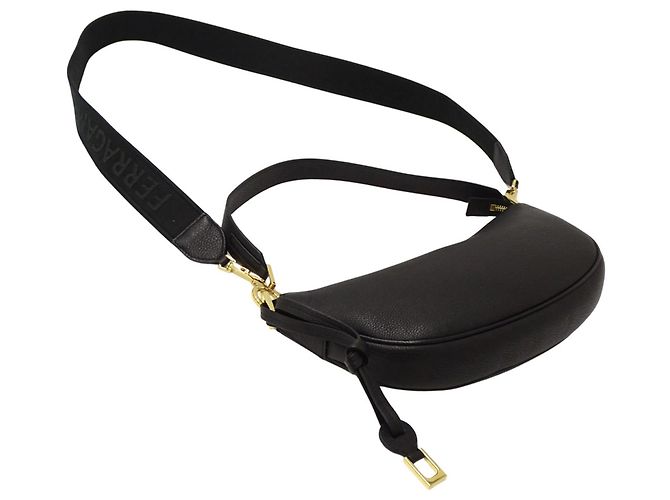 Bolsa Salvatore Ferragamo Gancini para mulher - vista 4