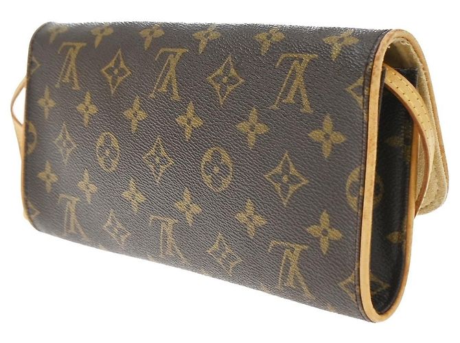 Louis Vuitton Twin Monogram Canvas GM Marrom - vista 4