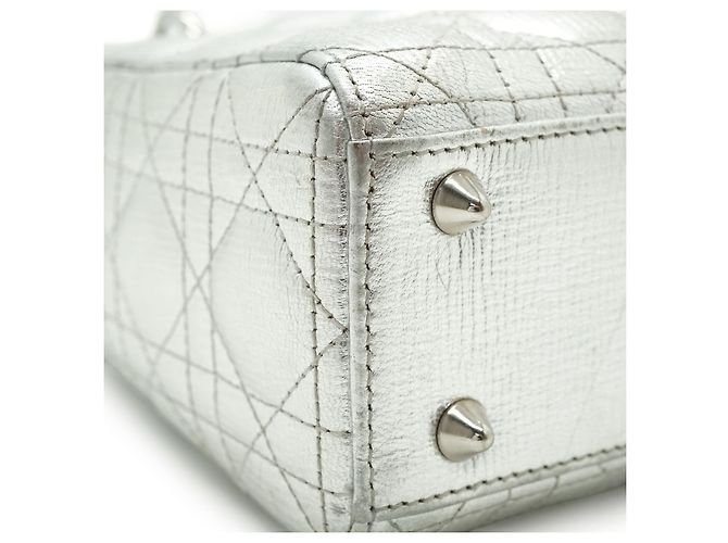 Lady Dior My ABCDior Cannage Pelle di agnello metallizzata Small Argento Blu chiaro - vista 8