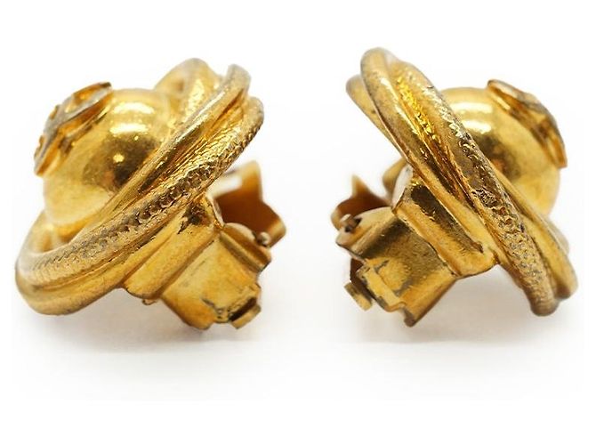 Chanel Boucles d'oreilles clips CC Twisted Round GP Doré - vue 3