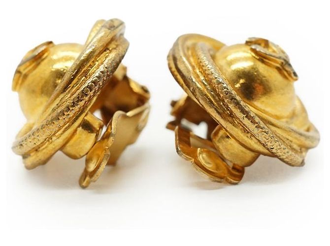 Chanel Boucles d'oreilles clips CC Twisted Round GP Doré - vue 5