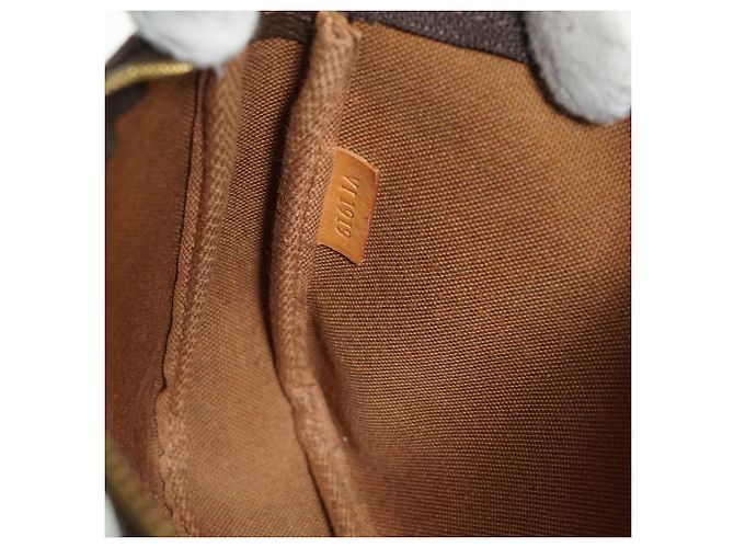 Louis Vuitton Monogram Pochette Accessoires Marrone - vista 13