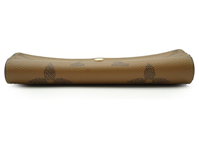 Louis Vuitton Monogram Giant Reverse Portefeuille Sarah Castaño - vista 6