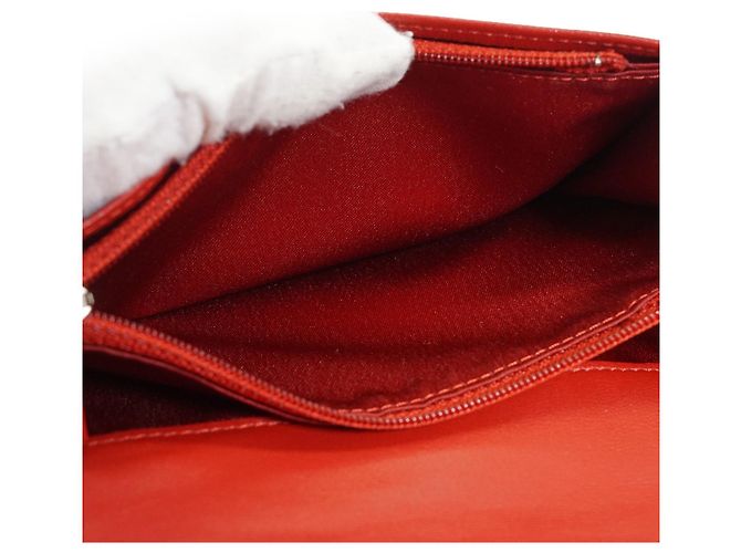 Chanel Camellia Geprägtes Lammleder Bifold Long Wallet Rot - Ansicht 10