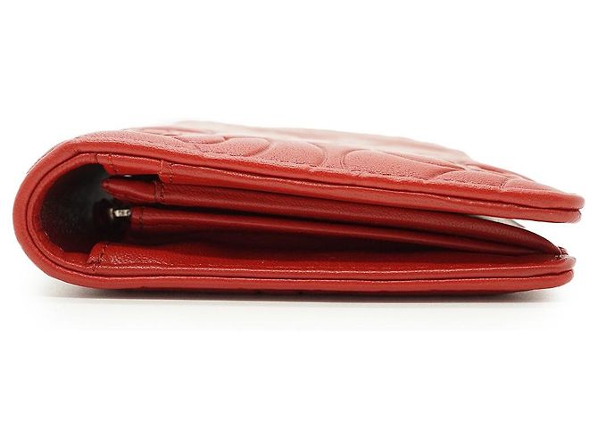 Chanel Camellia Geprägtes Lammleder Bifold Long Wallet Rot - Ansicht 4