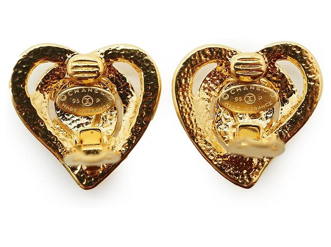 Chanel Boucles d'oreilles clips en forme de cœur CC GP Doré - vue 8
