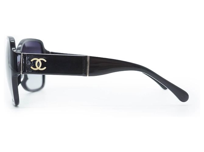 Chanel Occhiali da sole con montatura nera e logo CC Nero - vista 5