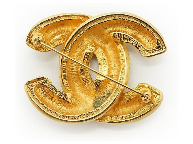 Chanel Broche CC Matelassé GP Dourado - vista 2