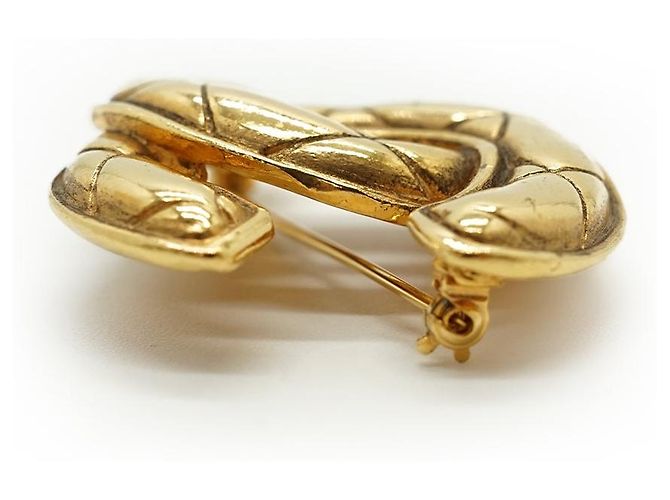 Chanel Broche CC Matelassé GP Dourado - vista 4
