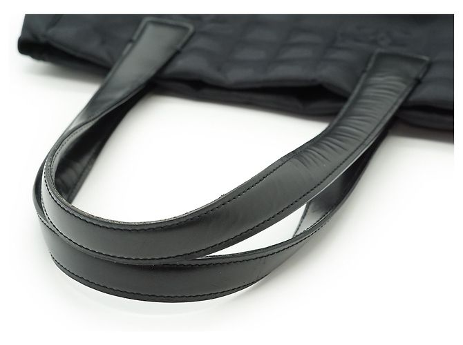 Chanel New Travel Line Tote PM Nero - vista 8