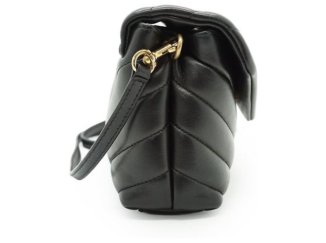 Yves Saint Laurent Bolsa de Ombro Acolchoada Toy Loulou Preto - vista 5