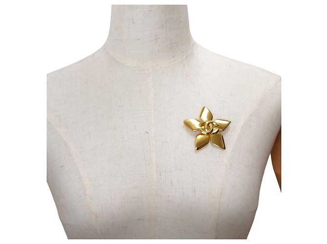 Chanel Spilla Fiore Logo CC GP D'oro - vista 11
