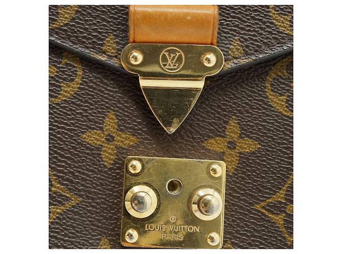 Louis Vuitton Monogram Pochette Metis MM Marrone - vista 12